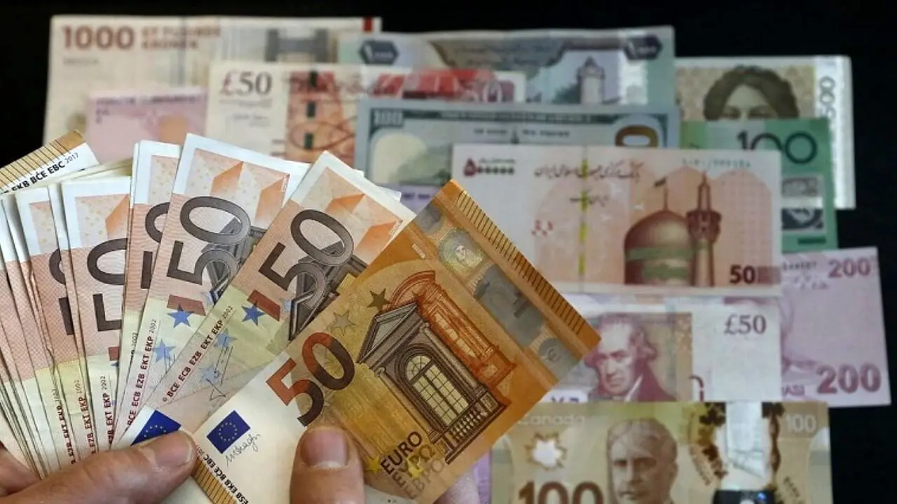 نرخ رسمی یورو و 22 ارز کاهش یافت