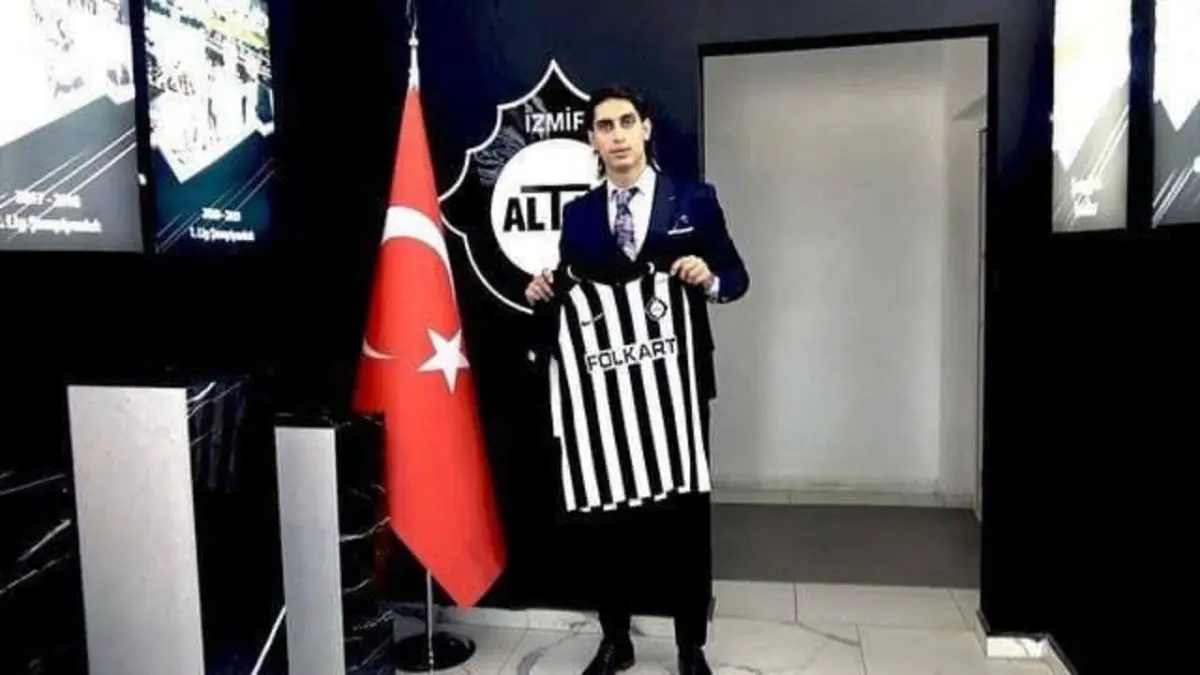 محمد نادری با آلتای‌اسپور قرارداد امضا کرد