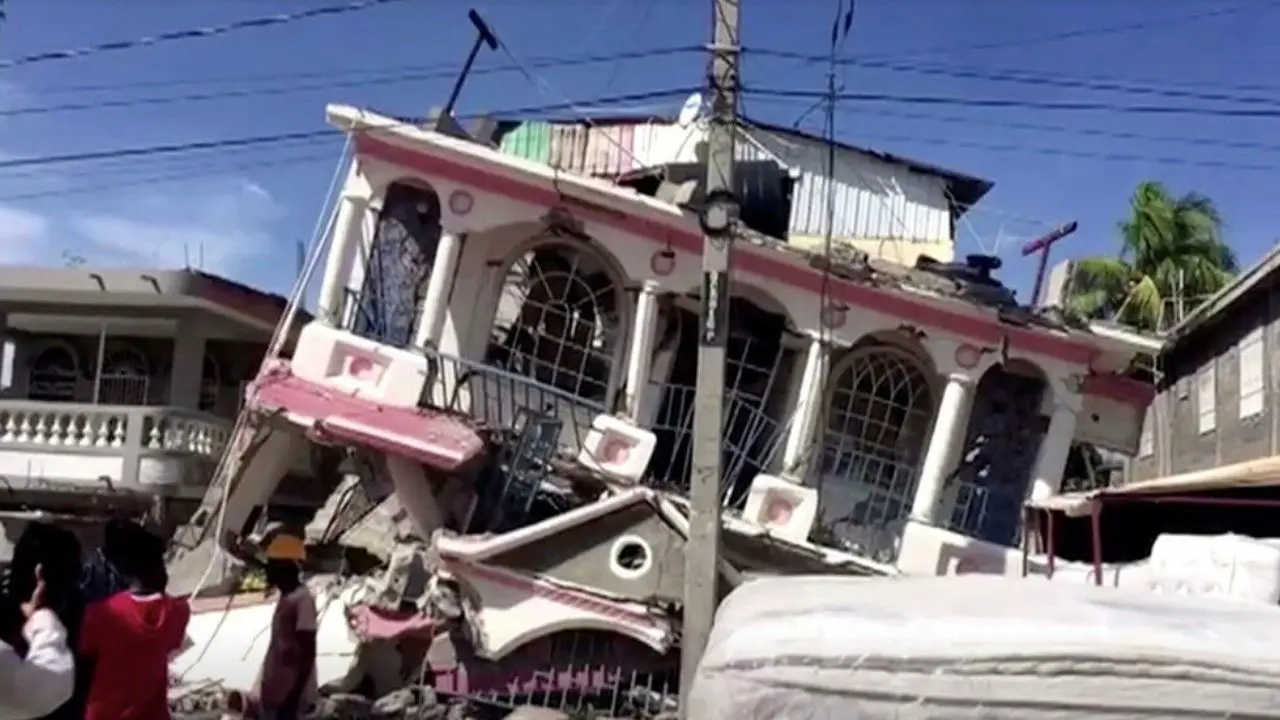 تلفات زلزله هائیتی به 304 نفر افزایش یافت