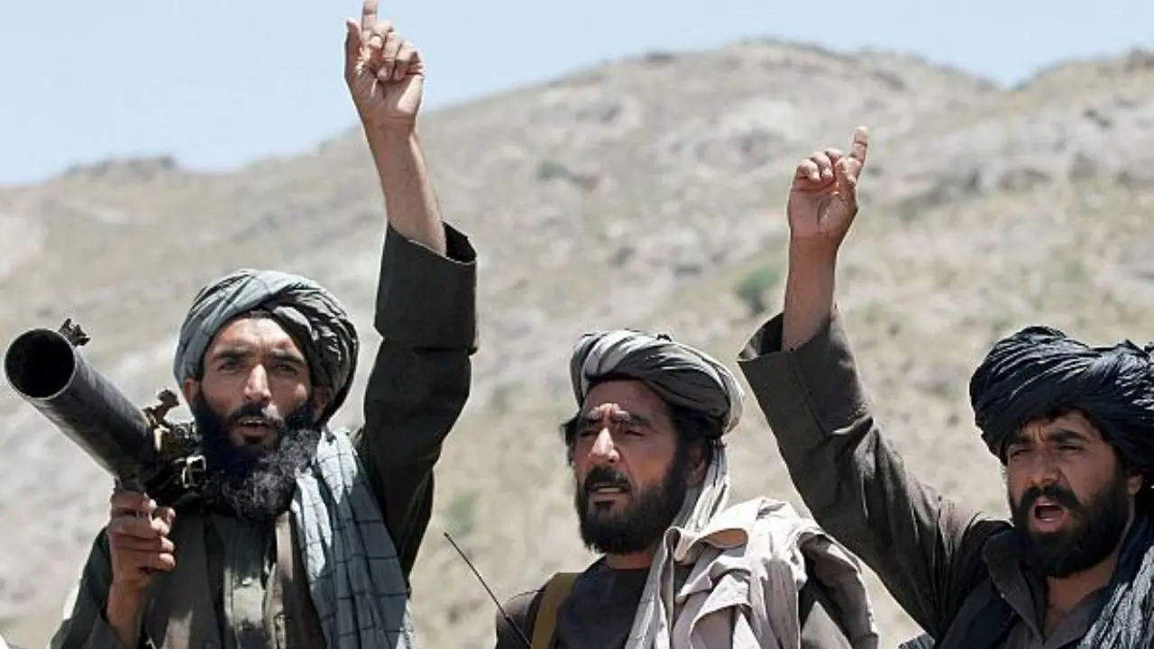 مزار شریف هم به دست طالبان سقوط کرد / نیروهای دولتی به سمت مرز ازبکستان فرار کردند