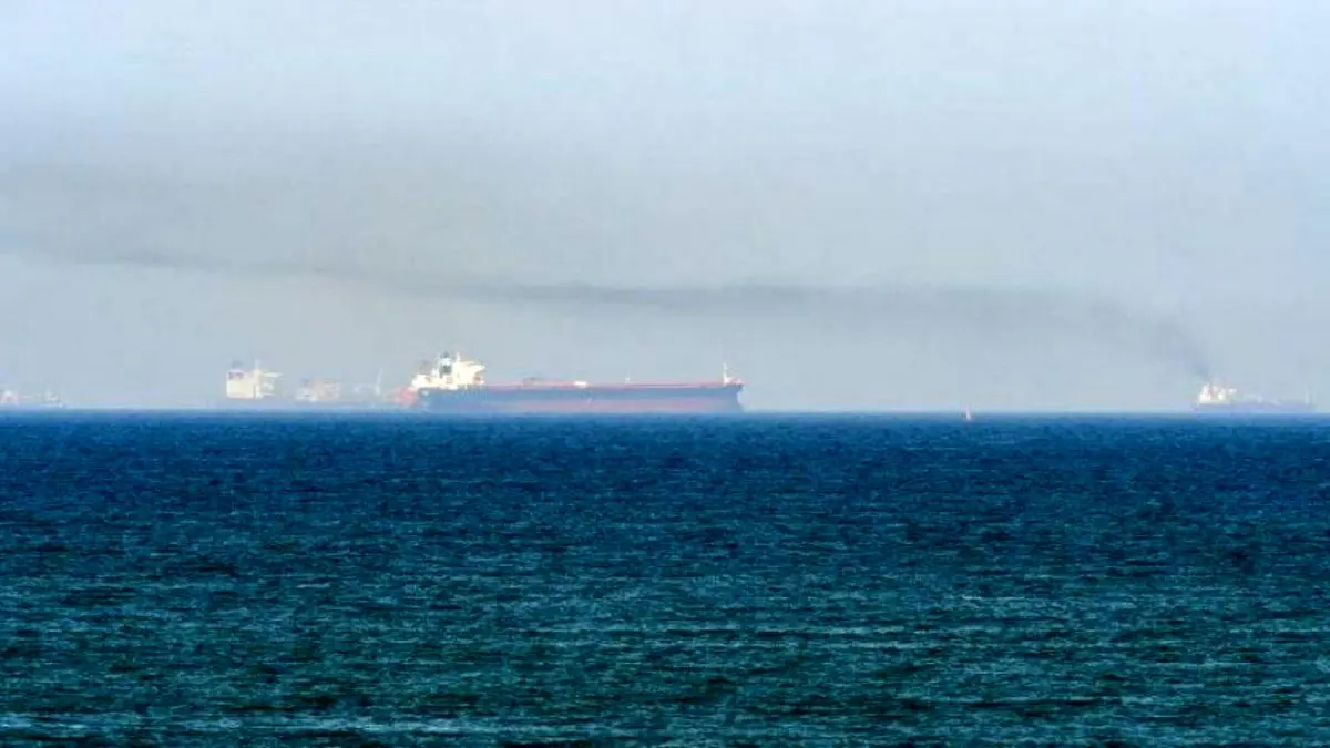 دو خدمه کشتی مورد حمله در دریای عمان کشته شدند
