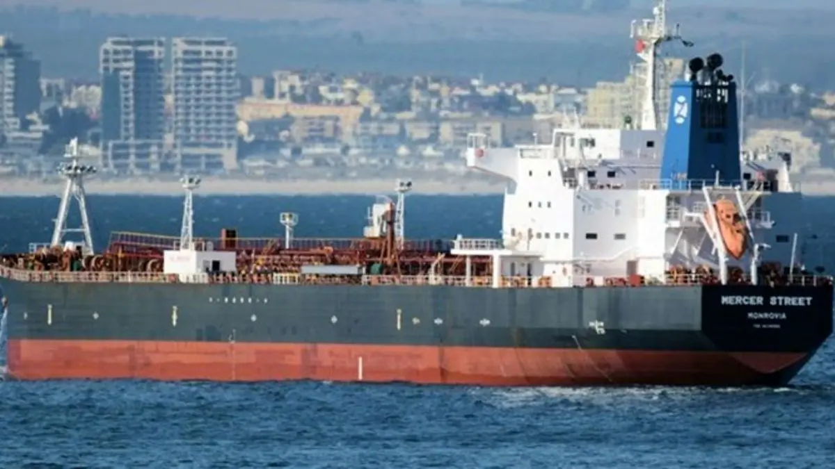 کشتی حادثه‌دیده نزدیک عمان هدف حمله پهپادی قرار گرفته است