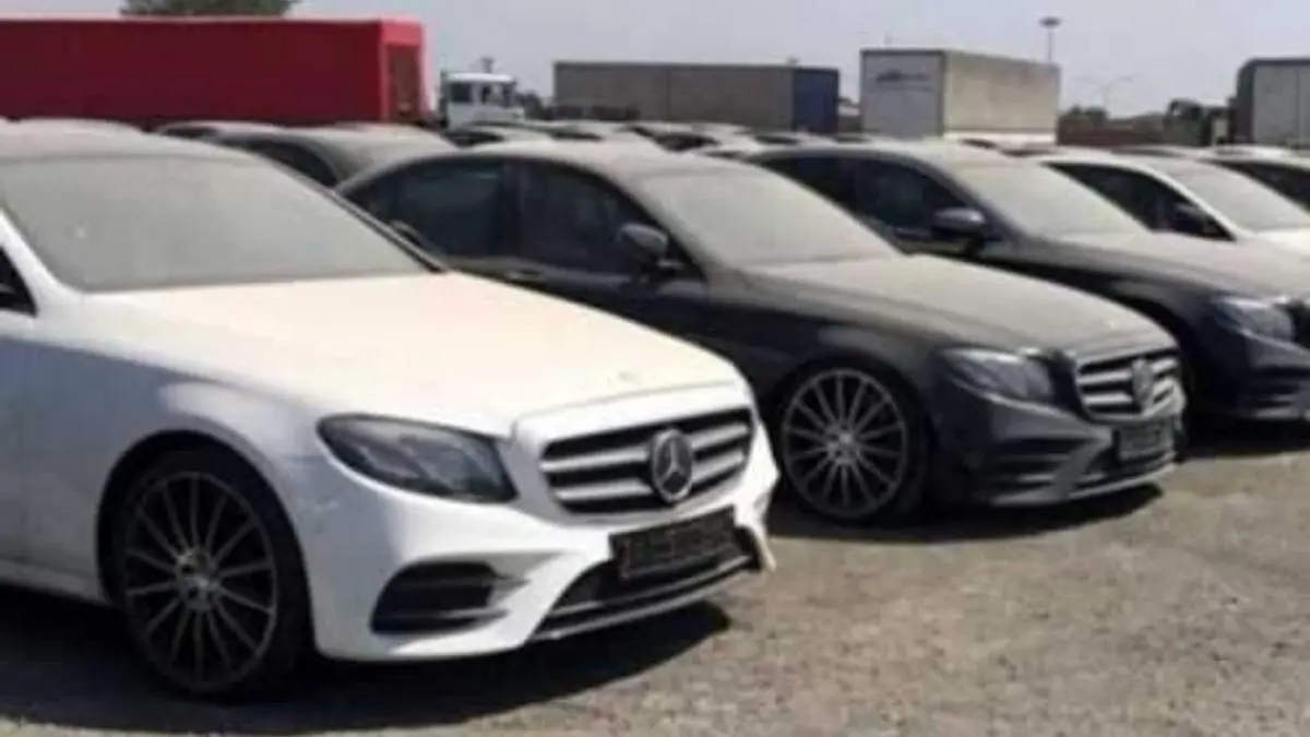وزیر کشور از رئیس جمهور خواستار تعیین تکلیف خودروهای وارداتی شد