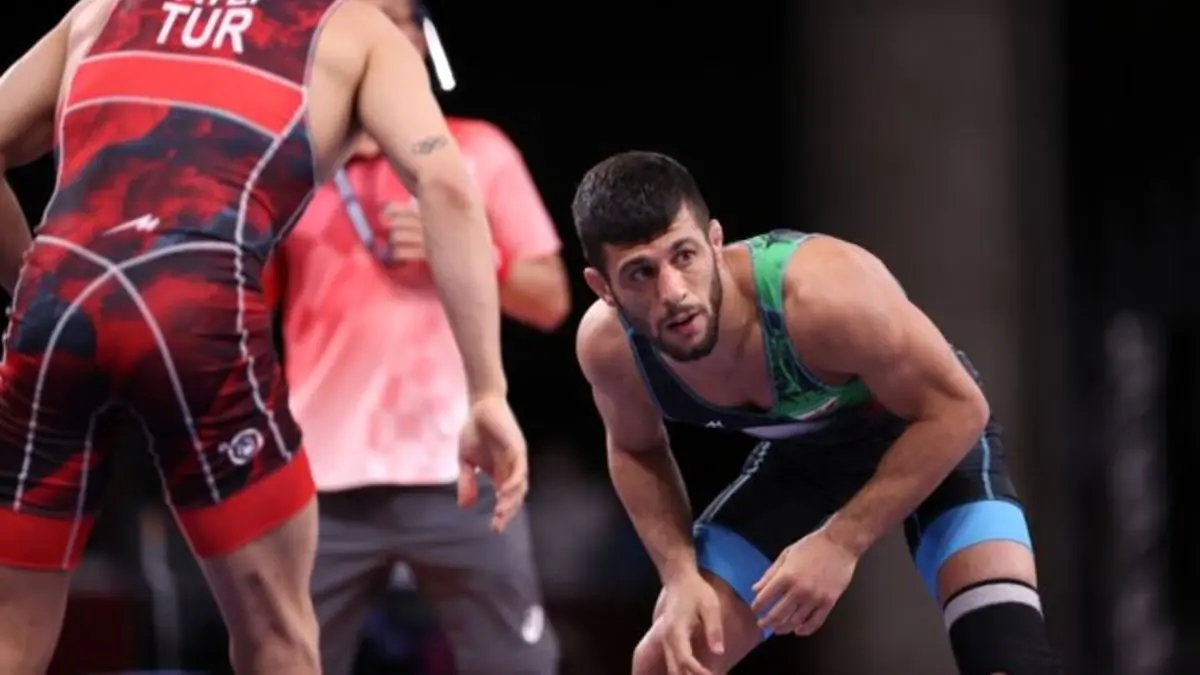 المپیک 2020| زور رضا اطری به قهرمان جهان نرسید/ برنز المپیک در انتظار سبک وزن ایران