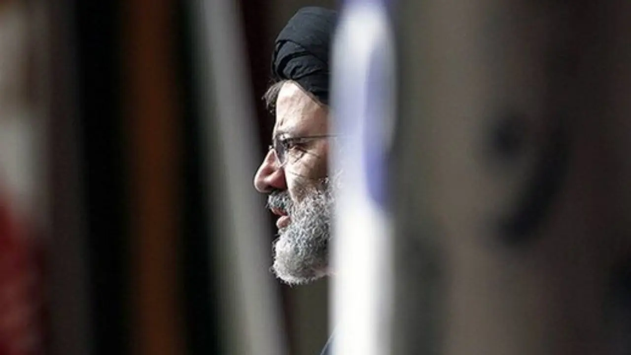 ژست دیپلماتیک احمدی نژاد /هشدار روحانی به پاره کنندگان برجام /خاتمی: مردم حق اعتراض دارند /هاشمی:به گونه‌ای حرکت کنیم که جنگ اتفاق نیفتد