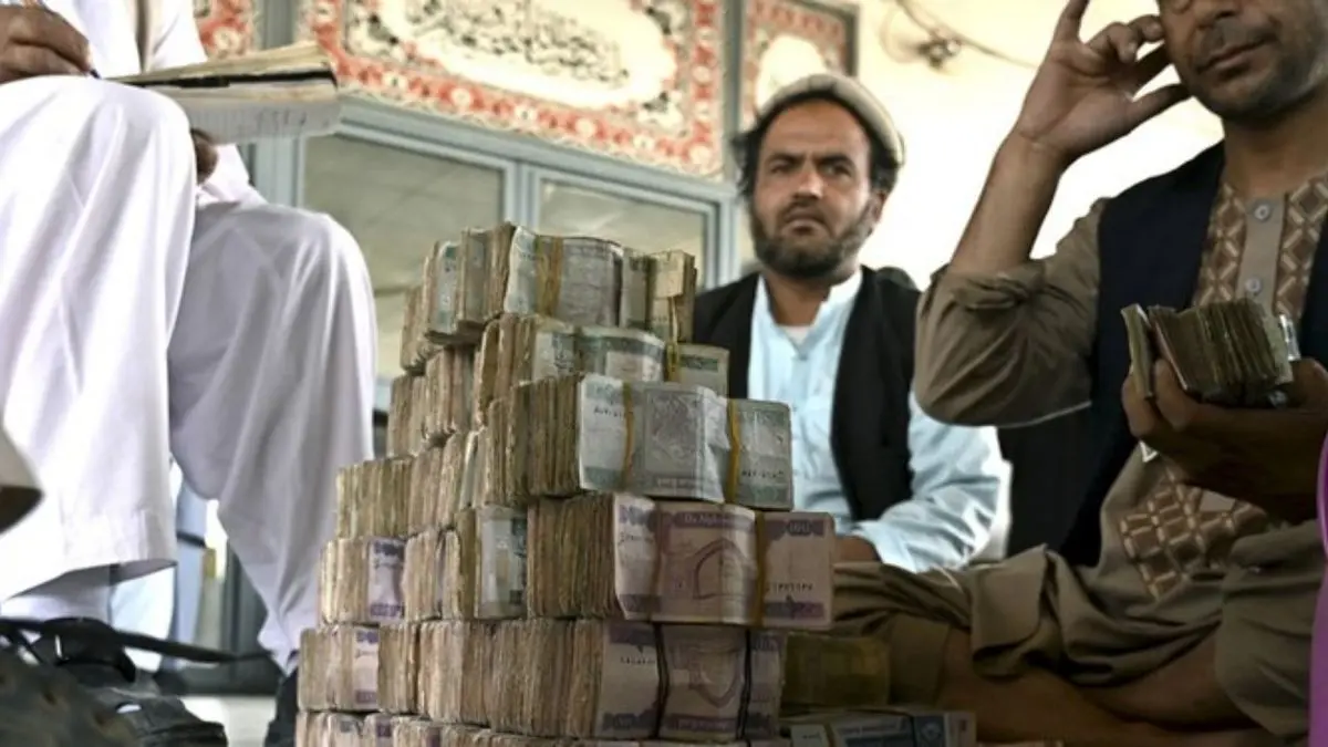 فرار رئیس بانک مرکزی افغانستان/ارزش پول «افغانی» به شدت کاهش یافت