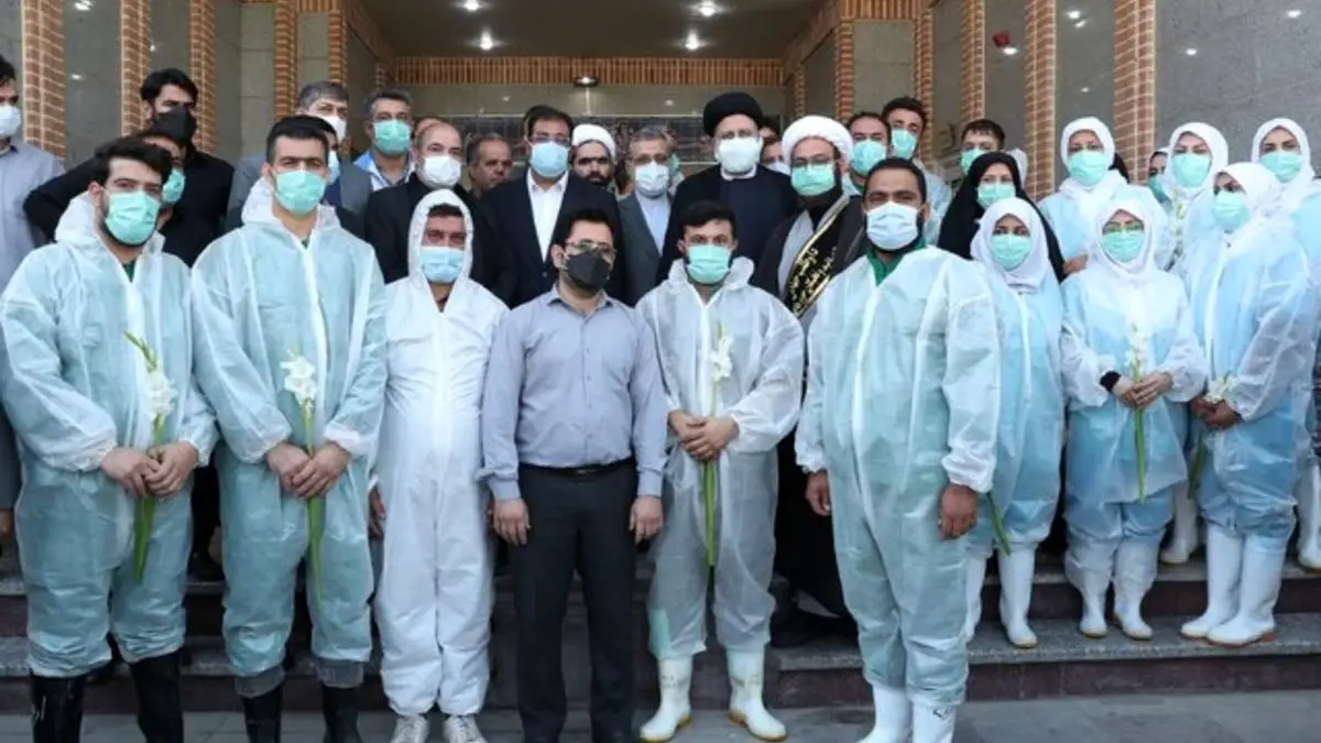 حضور رئیس جمهور در جمع کارکنان مجتمع عروجیان بهشت زهرا(س)