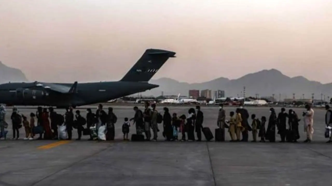کنترل بخش نظامی فرودگاه کابل همچنان دست آمریکاست