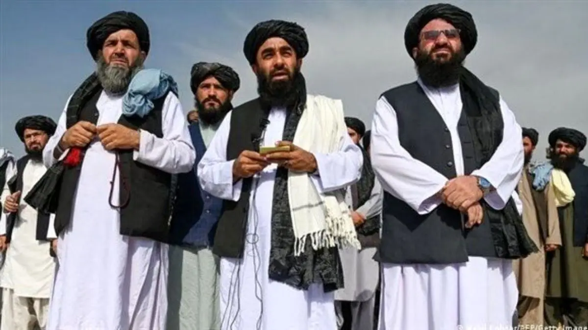 ویدئو| چرا طالبان وزیر زن ندارد؟ / زن نصف بوده و کامل نیست!