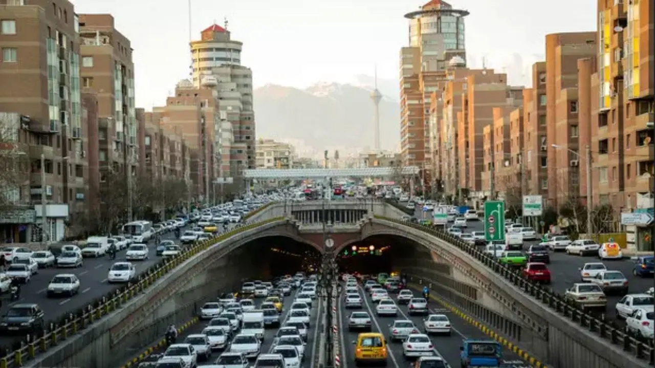 تهرانی‌ها سالانه 1.5میلیارد ساعت در ترافیک‌اند