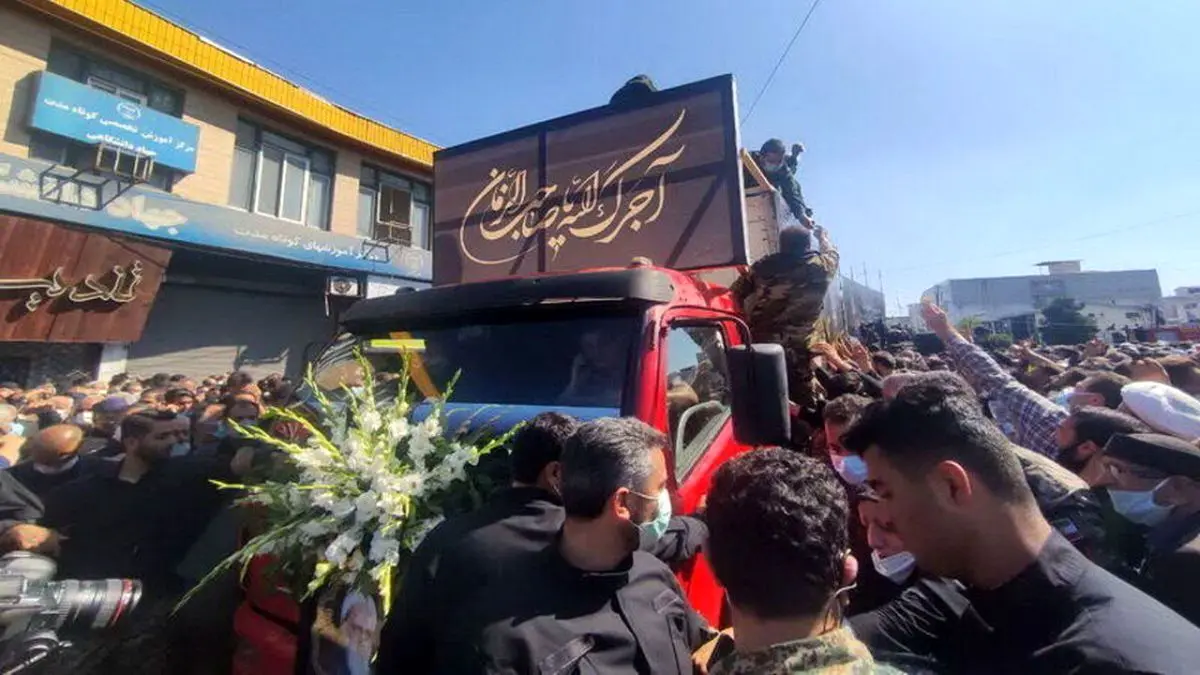 مراسم خاکسپاری علامه حسن‌زاده آملی در روستای زادگاه وی انجام شد