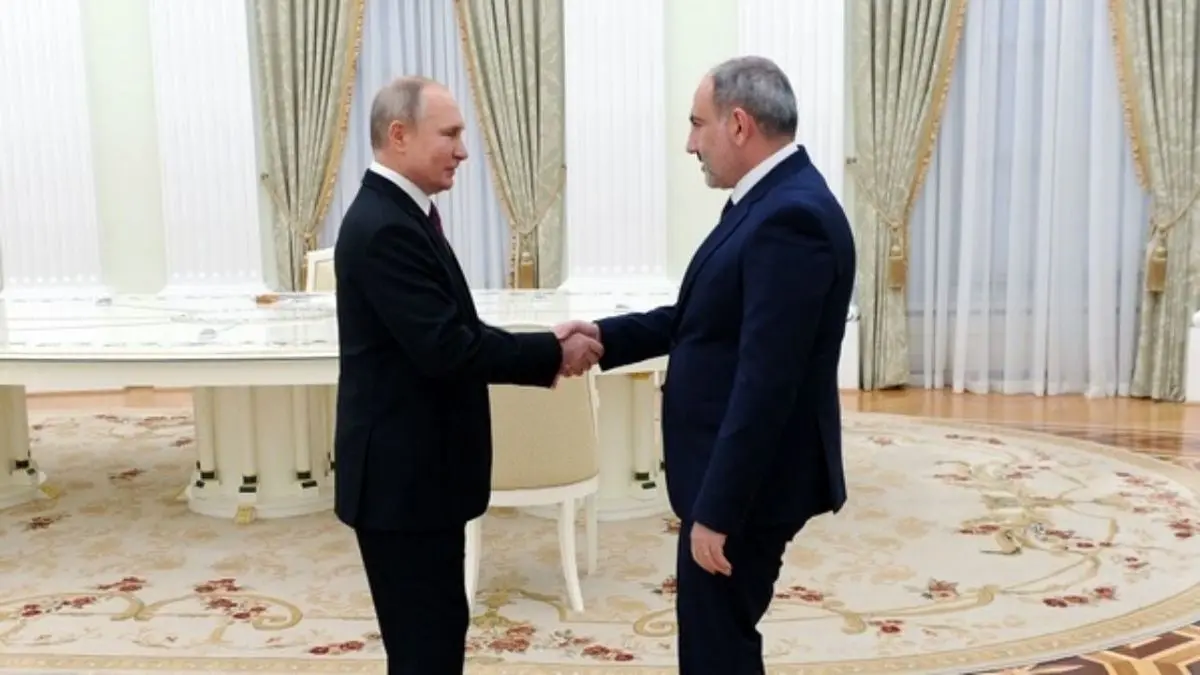 پوتین با نخست‌وزیر ارمنستان درباره قره باغ صحبت می‌کند