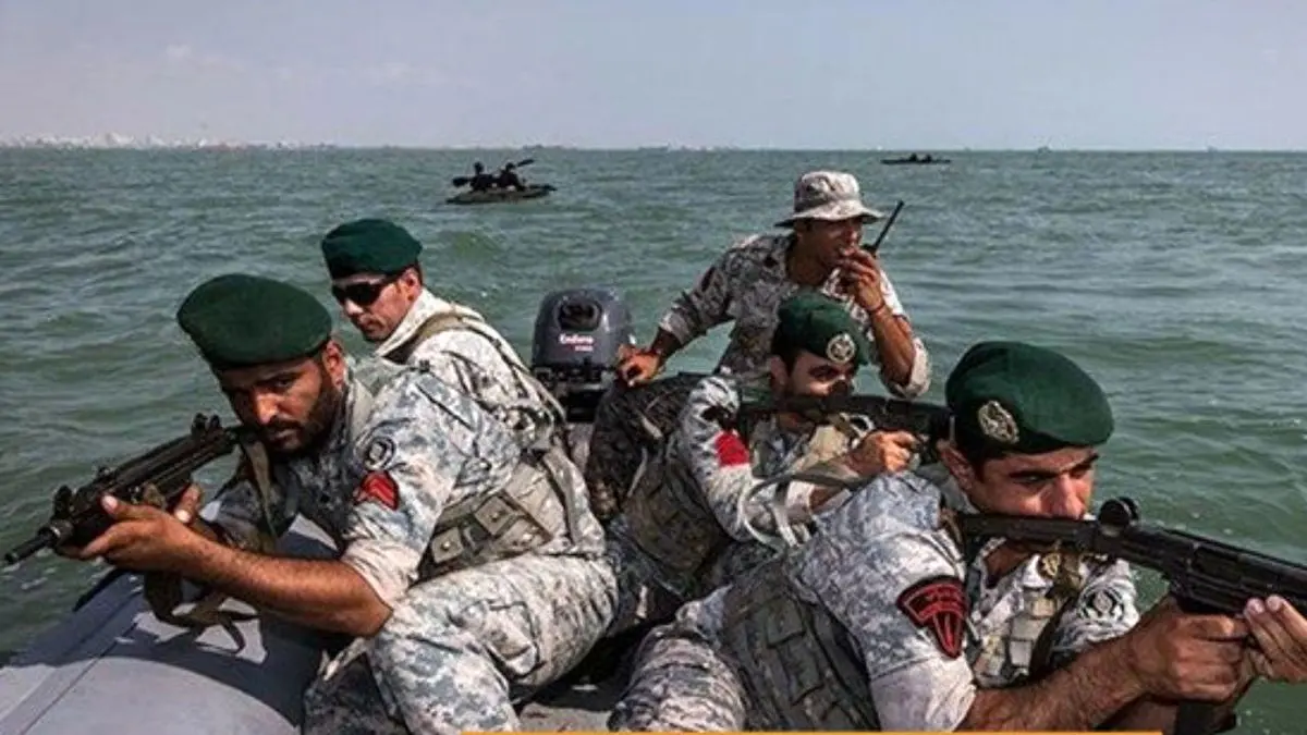 درگیری تکاوران نیروی دریایی با دزدان دریایی خلیج عدن+ جزییات