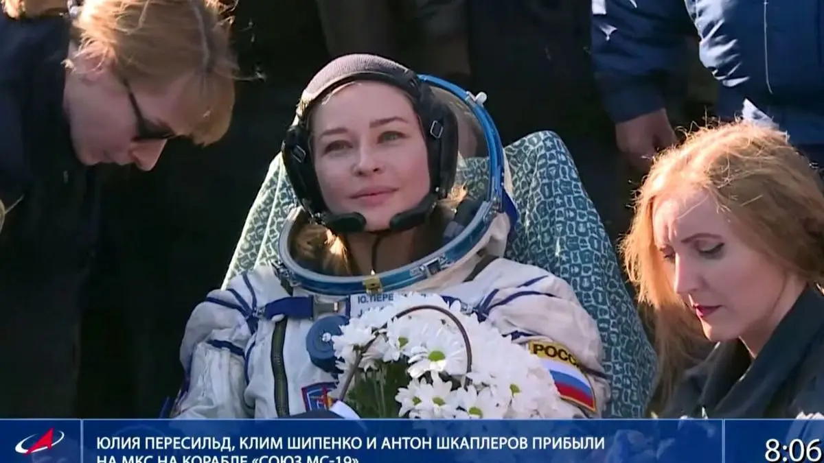 بازگشت نخستین فیلمسازان فضانورد روس به زمین