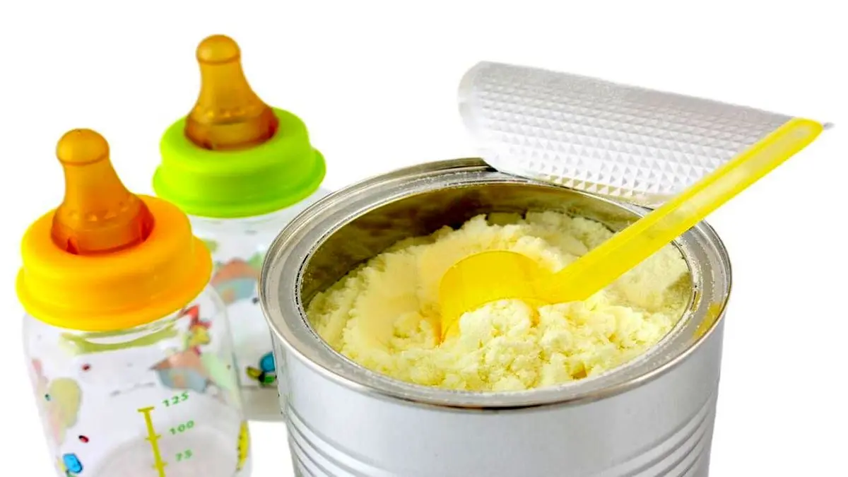 مواد اولیه شیرخشک همچنان در گمرکات مانده / مصرف سالیانه 35 میلیون عدد شیرخشک نوزاد در کشور