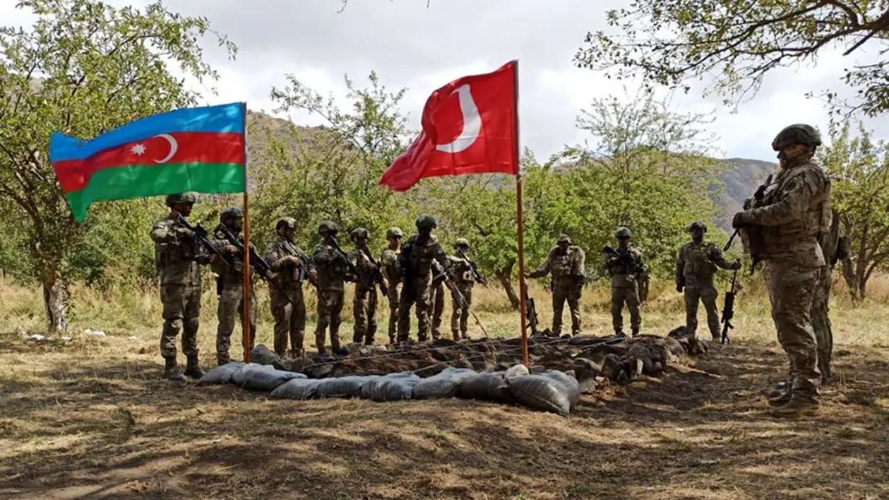 ویدئو| آغاز رزمایش مشترک ترکیه با آذربایجان در نخجوان