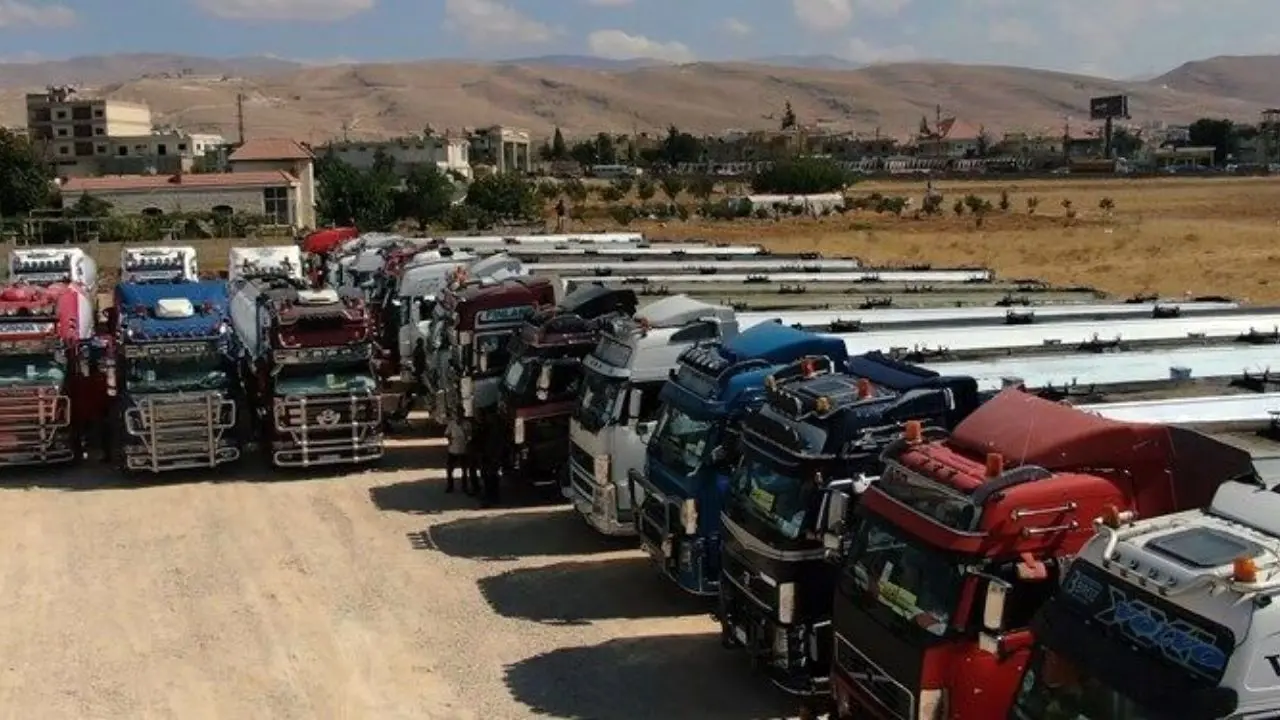 حرکت کاروان 60 تانکری حامل سوخت ایران از مرز سوریه به سوی لبنان