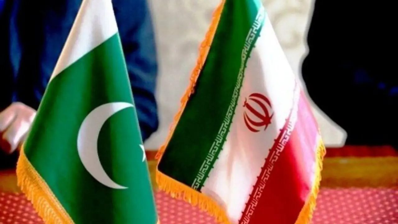 پاکستان: وارونه قرار گرفتن پرچم ایران اتفاقی بود