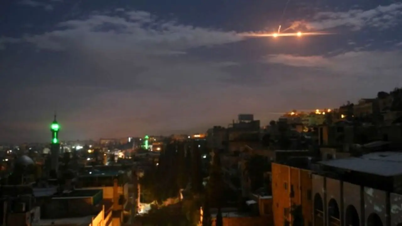 مقابله پدافند هوایی سوریه با حمله اسرائیل به فرودگاه نظامی "تی‌فور"