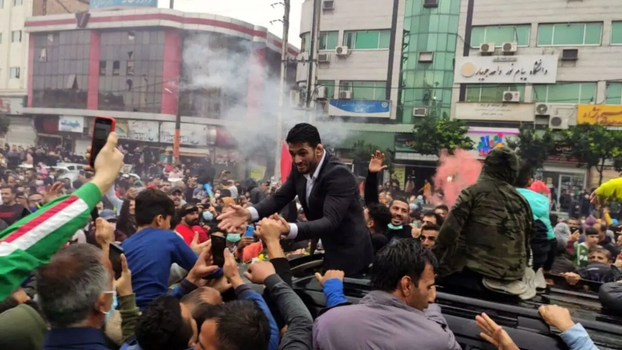 شکست تیلور به دل یک ملت چسبید