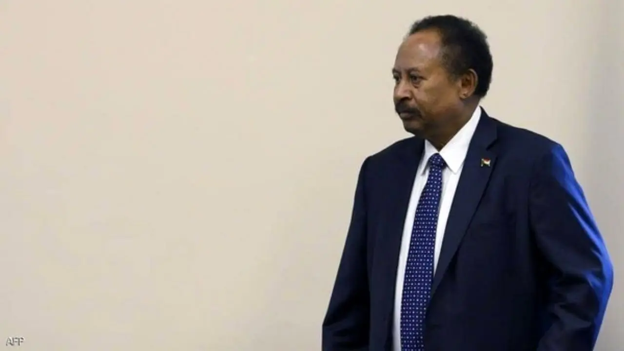 نخست‌وزیر سودان تحت بازداشت خانگی قرار گرفت/ زمزمه‌هایی از کودتای نظامی