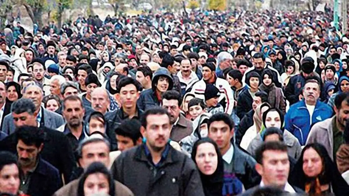 شاخص‌های جمعیتی ایران در وضعیت هشدار/ کاهش 550 هزار تولد طی 5 سال اخیر 