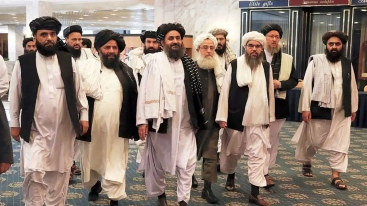پدیده آقازادگی به طالبان هم رسوخ کرد+ فرزند ملا عمر و وزیر دفاع طالبان در انظار عمومی!