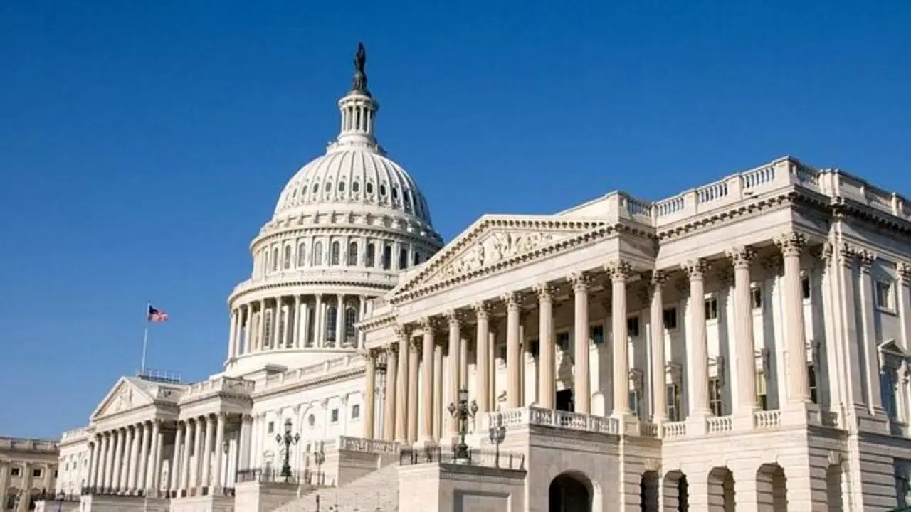 تصویب لایحه یک تریلیون دلاری بایدن در کنگره