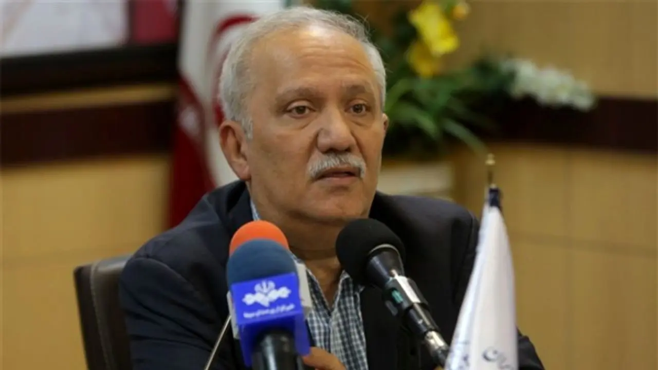 تنها 15 درصد بیماران کرونایی نیاز به آنتی بیوتیک دارند / 75 درصد کرونایی ها آنتی بیوتیک دریافت می‌کنند / تعداد موارد آنفولانزا در حال حاضر بسیار کم است / تلاش برای تولید کیت‌هایی که به صورت همزمان هم آنفلوآنزا و کووید19 را تشخیص دهند