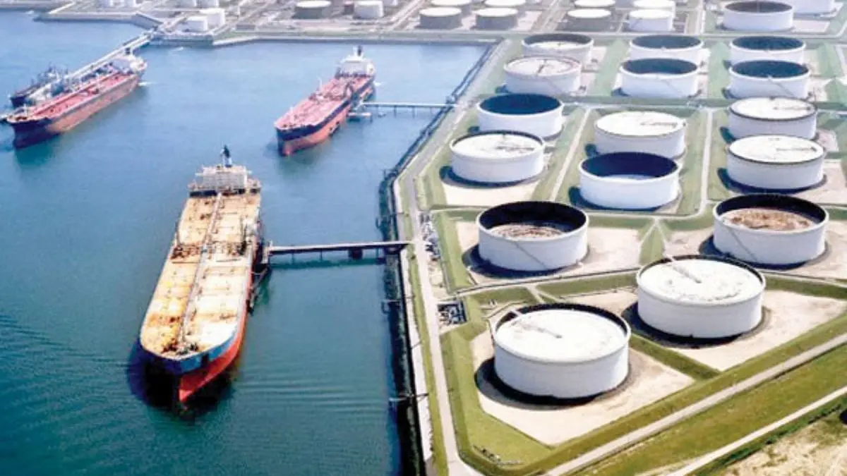 درآمد صادرات نفت ایران به 8.7 میلیارد دلار رسید