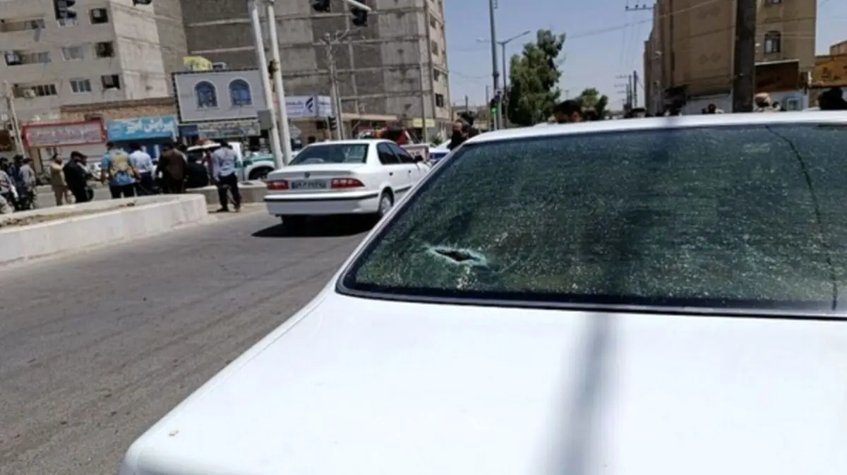 برادر افسر نگهبان دادگستری زاهدان پس از شنیدن خبر شهادت برادرش در حمله تروریستی امروز، دچار حمله قلبی شد و درگذشت