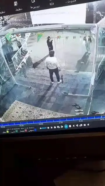 ببینید| دختر خرابکاری که در آتش زدن مسجد ناکام ماند