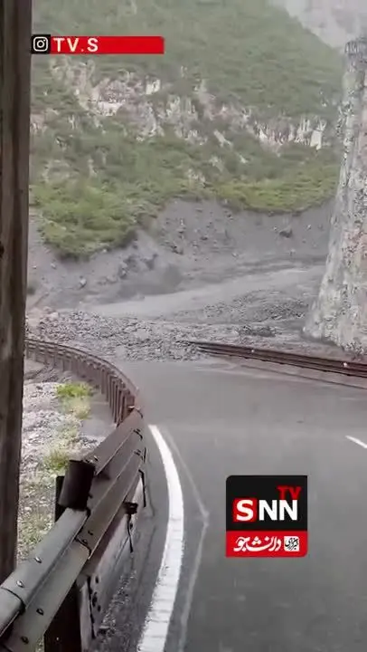 ببینید| رانش آوار بر اثر بارش شدید باران در لیوینیو ایتالیا