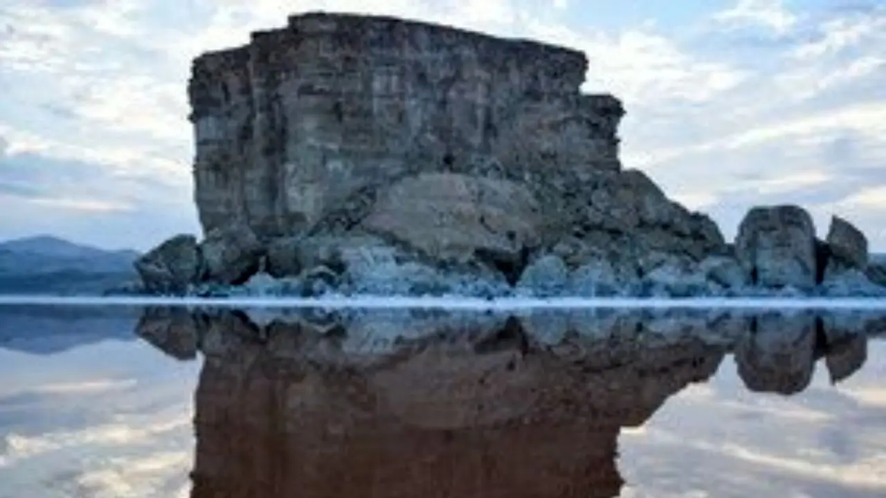 مابقی وسعت دریاچه ارومیه امکان زیرآب رفتن ندارد