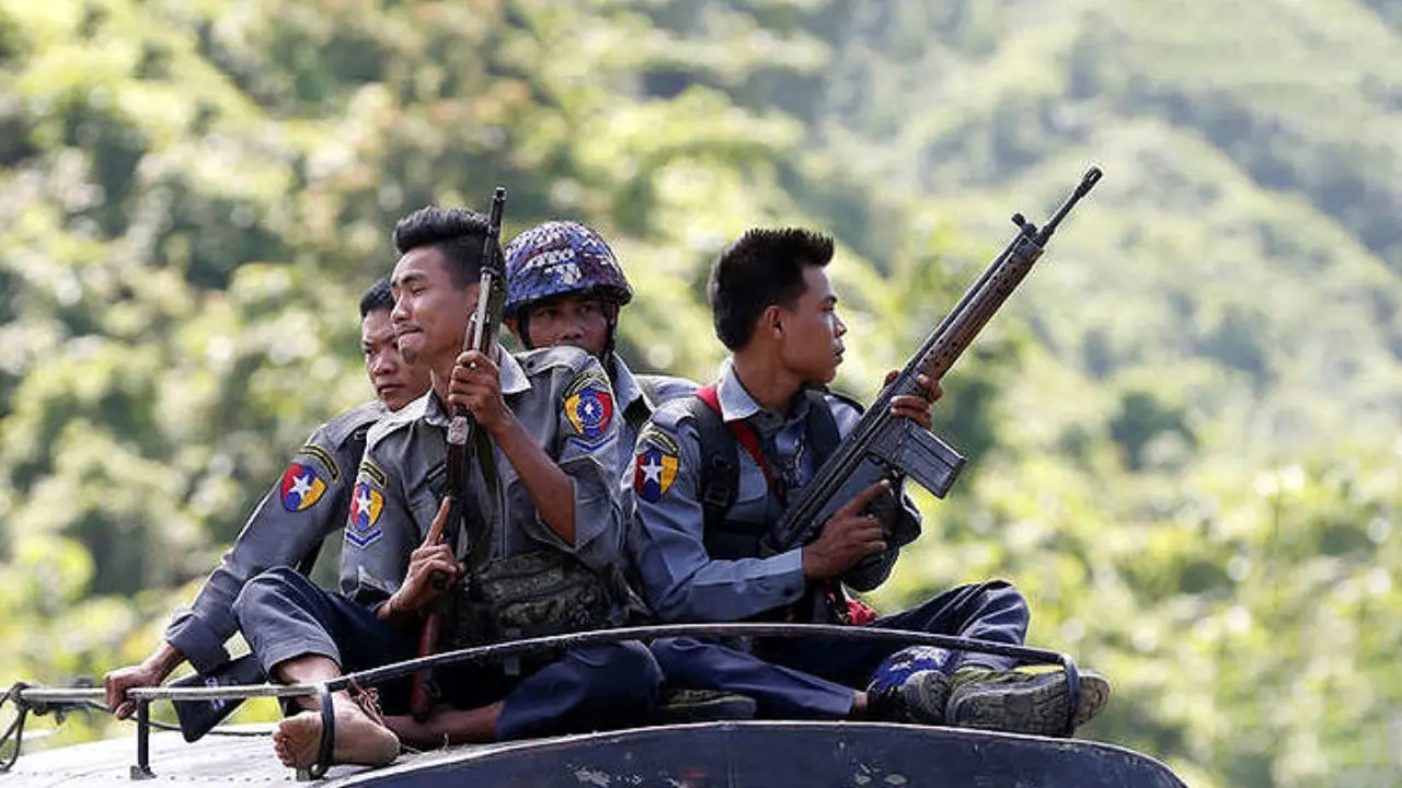 درگیری شدید ارتش میانمار با شورشیان راخین