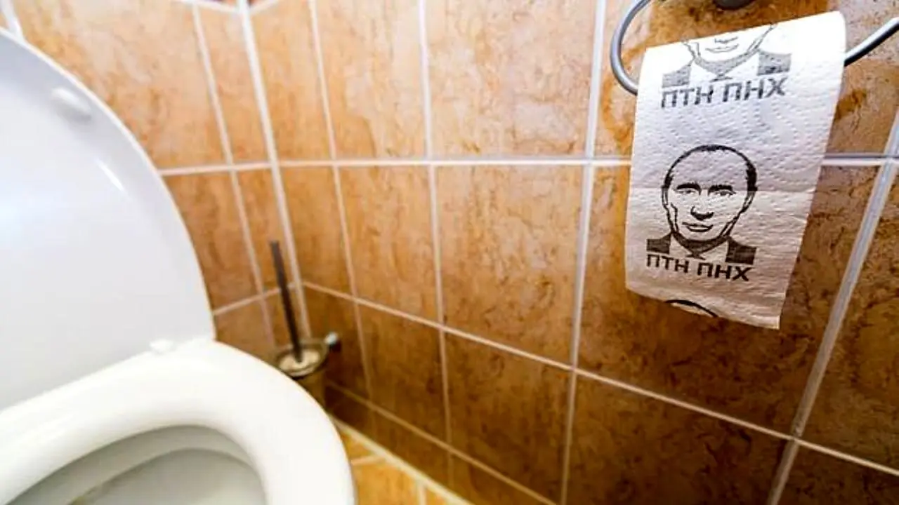 تصویر پوتین روی دستمال توالت وزیر دفاع انگلیس!