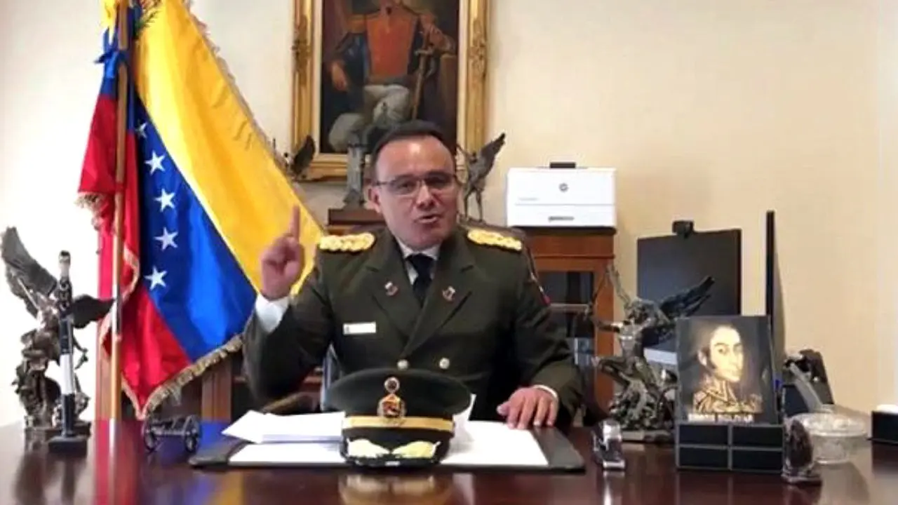 حمایت وابسته نظامی ونزوئلا در آمریکا از «گوایدو»
