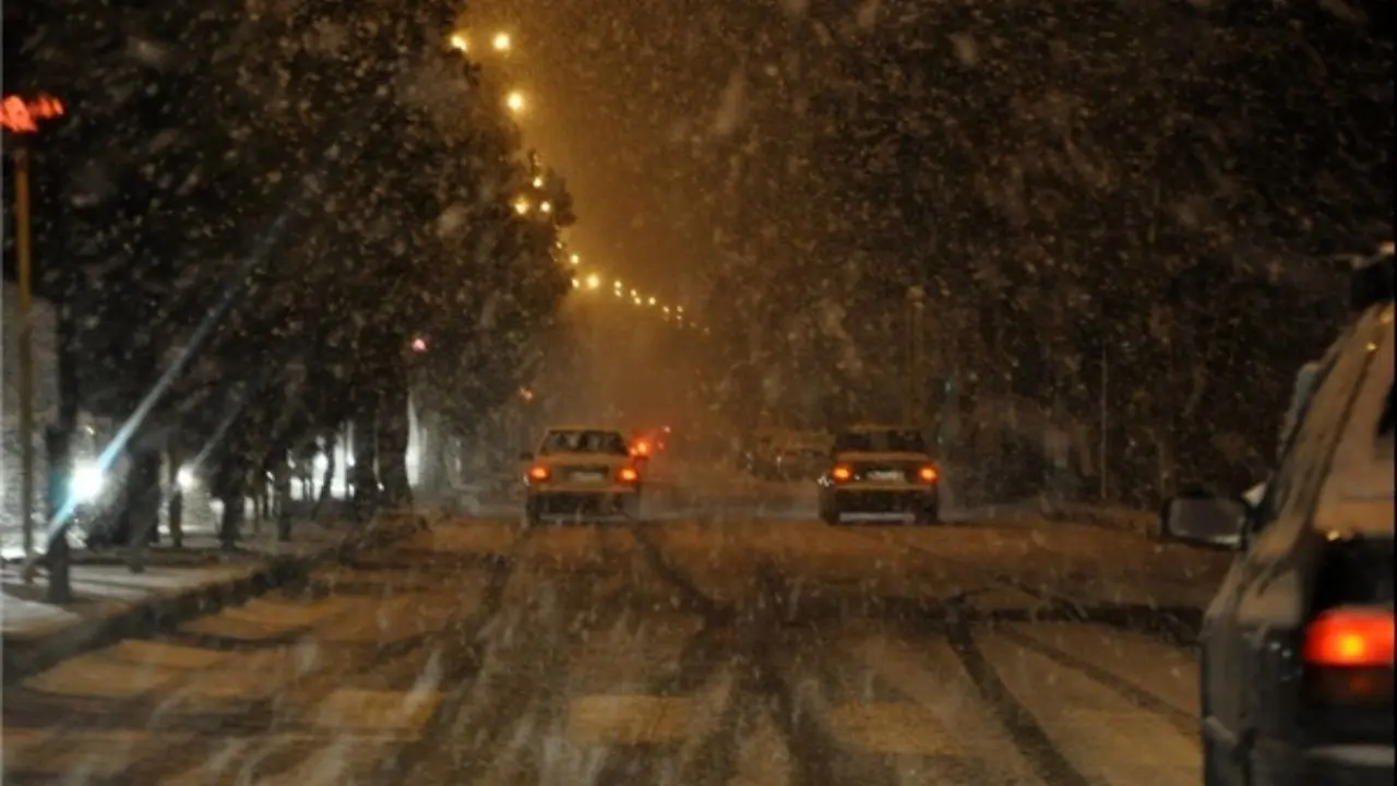 برف و باران امشب جاده‌ها را فرا می‌گیرد