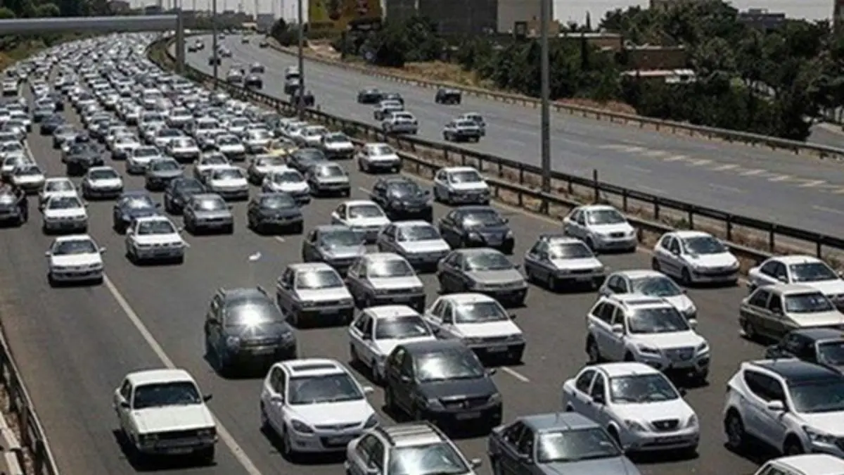 شهرداری هر سه ماه گزارشی از تاثیر ترافیک در آلودگی هوا بدهد
