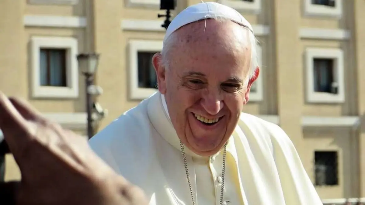 انتقادات شدید از سفر پاپ به امارات