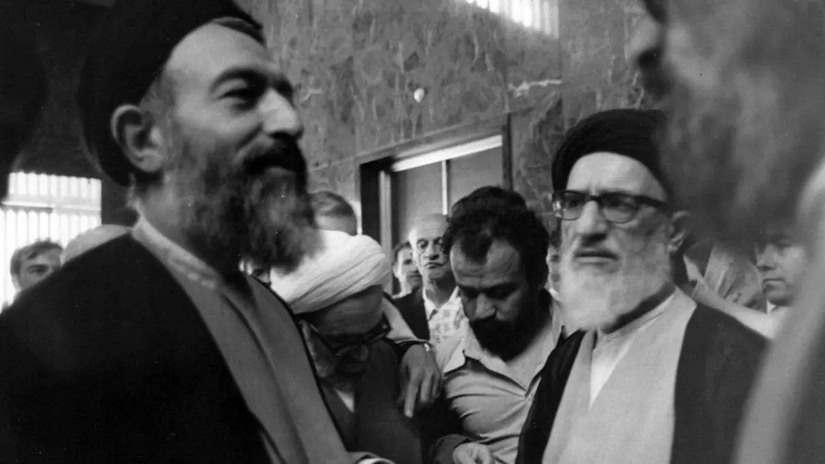 اولین جلسه تبیین قانون اساسی جمهوری اسلامی ایران