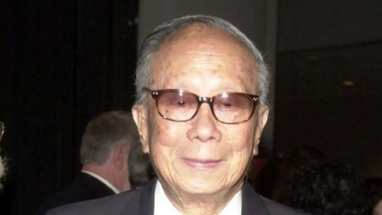 رمان‌نویس مشهور چینی در سن 102 سالگی درگذشت