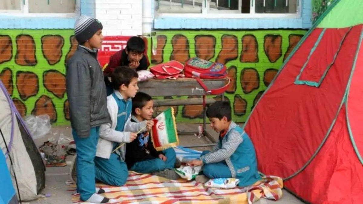 اردویی درون مدرسه‌ای در یزد+ عکس