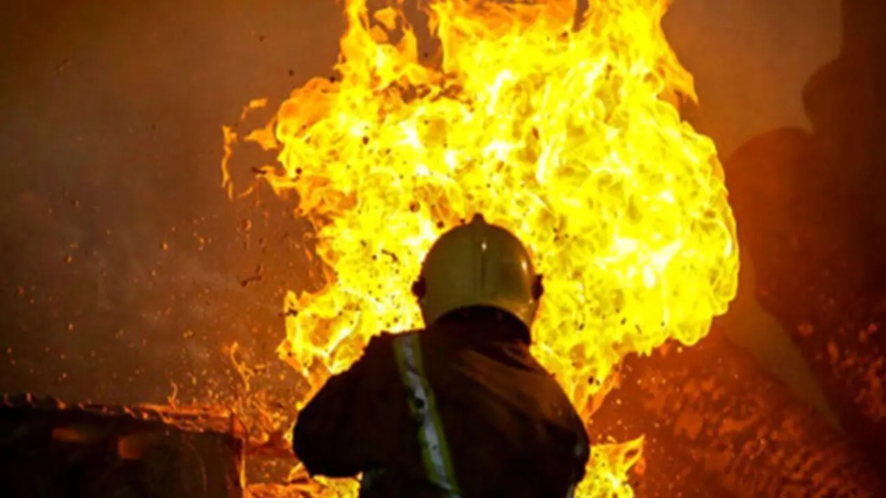 وقوع آتش سوزی در یک دبیرستان دخترانه در رشت
