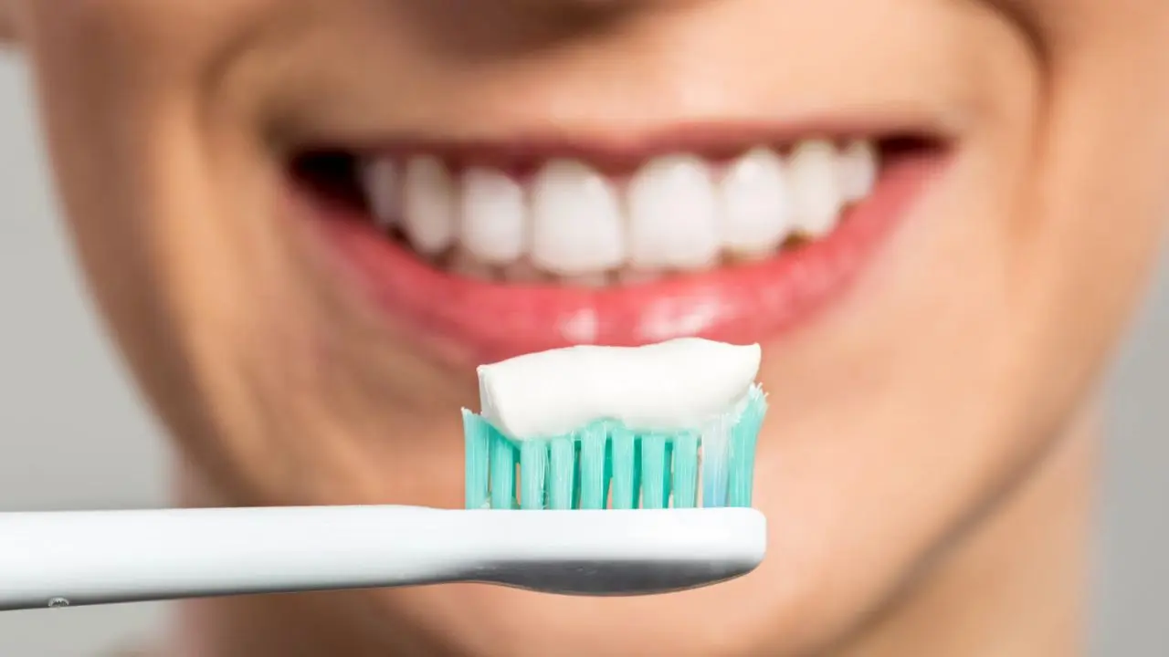 استفاده زیاد از خمیر دندان موجب پوسیدگی دندان‌ها می‌شود