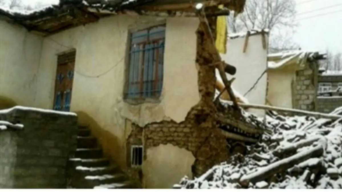ریزش سقف مدرسه ابتدایی در سردشت آذربایجان غربی
