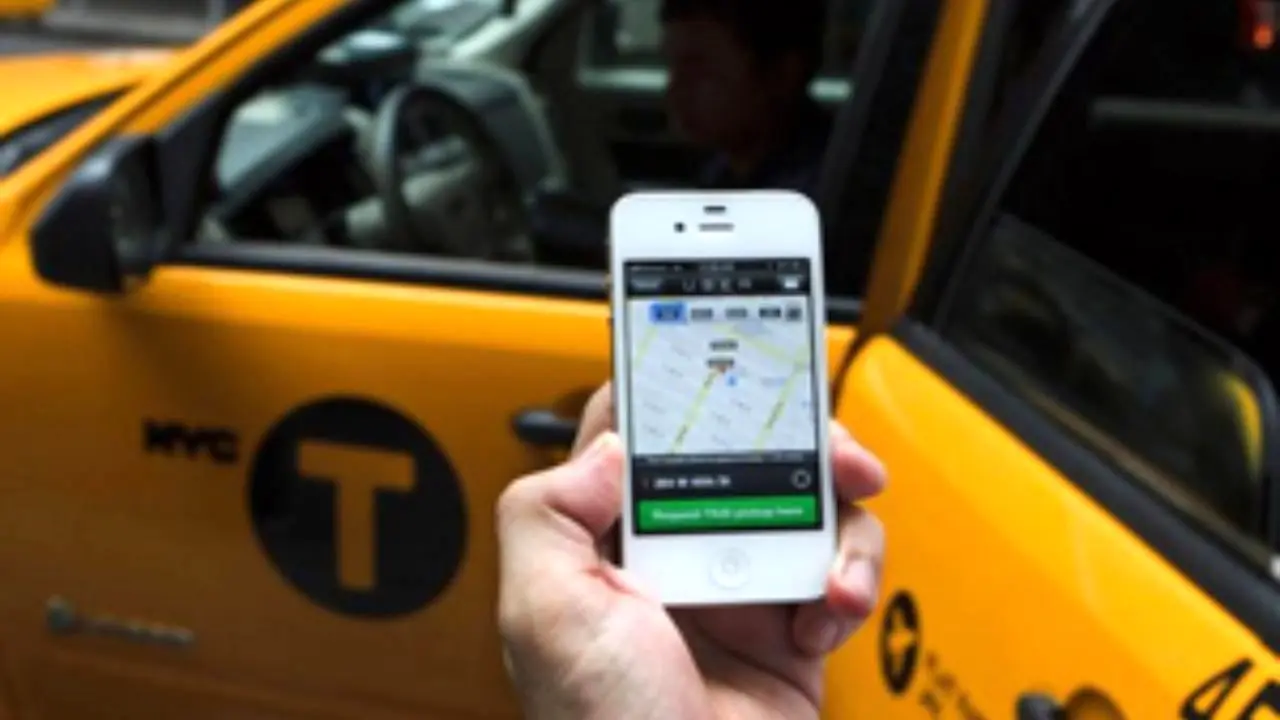ارسال پیامک فقدان معاینه فنی برای 12هزار تاکسی اینترنتی