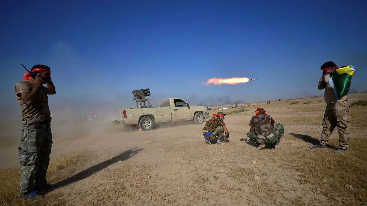 حملات توپخانه‌ای حشد شعبی علیه مواضع داعش در سوریه
