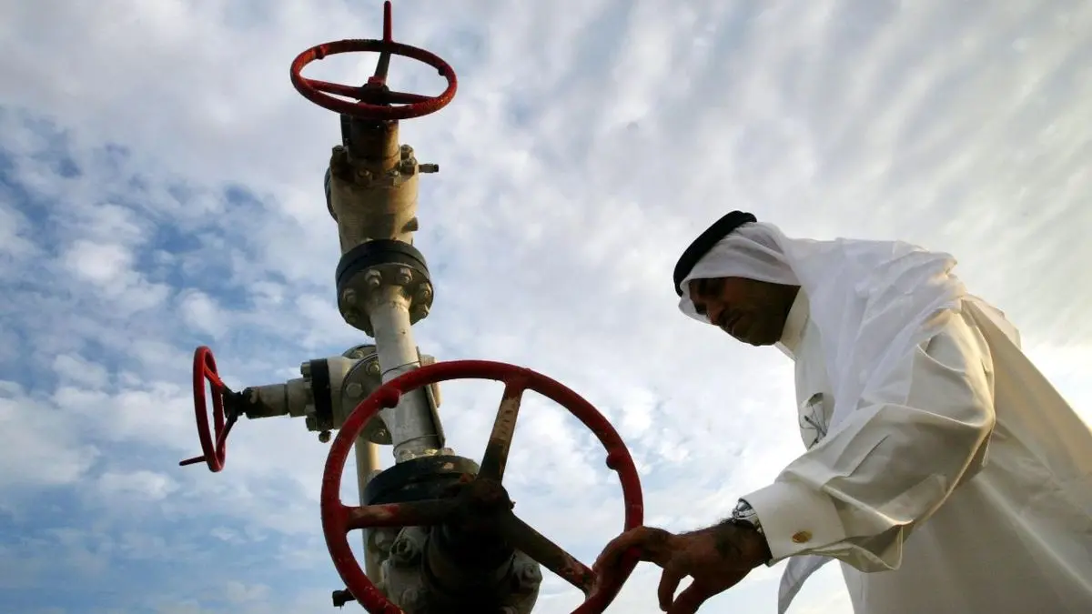 تولید نفت عربستان در ماه ژانویه 400 هزار بشکه ای کاهش یافت