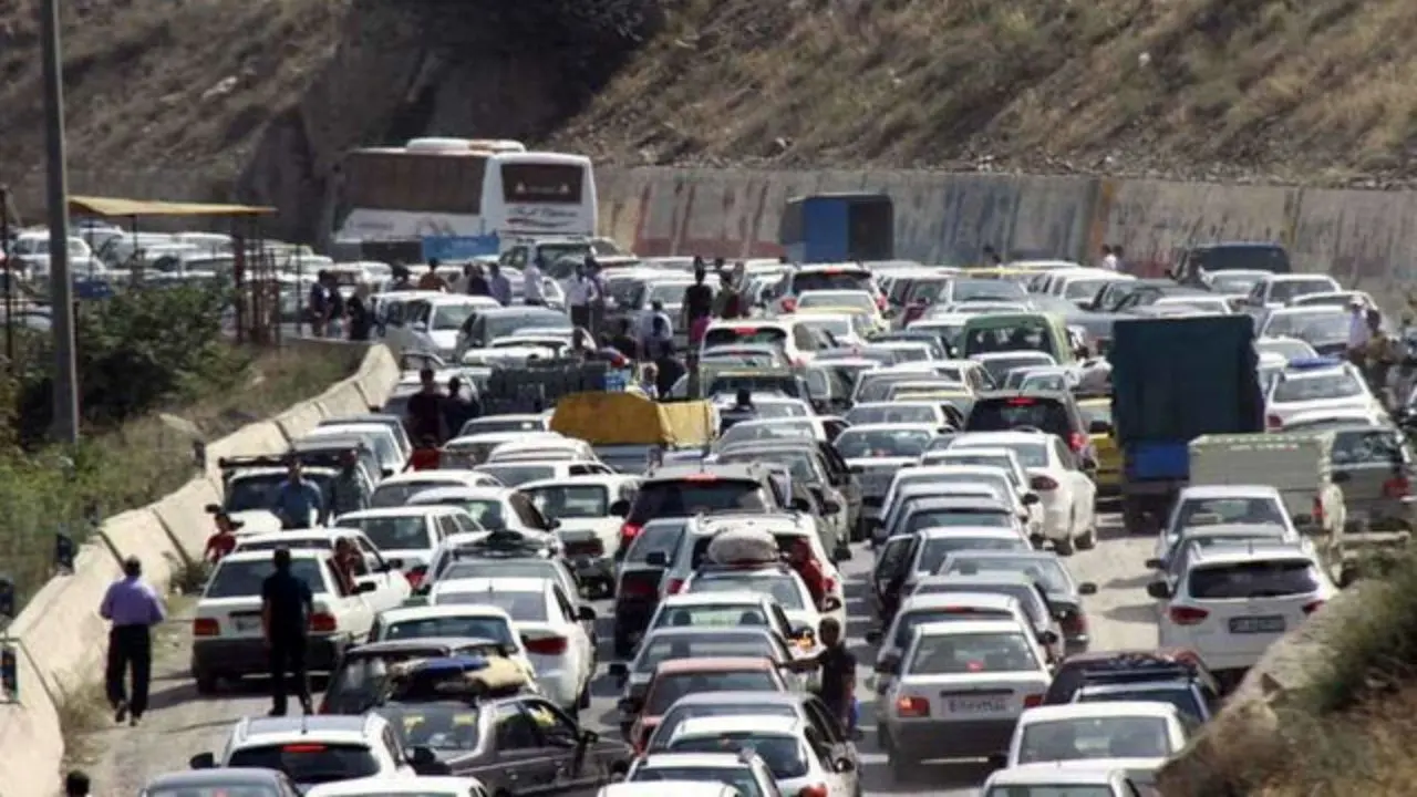 ترافیک نیمه سنگین در جاده‌های مازندران/ هراز، چالوس، سوادکوه و کیاسر محورهای پرترافیک